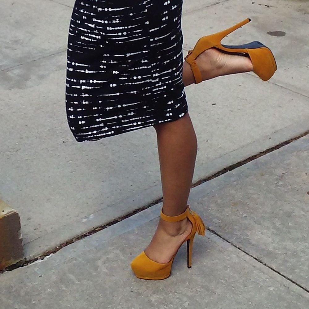 🚨FINAL PRICE🚨Fringe High Heels - Picture 2 of 8